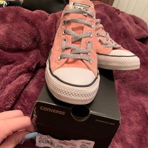 Pink converse